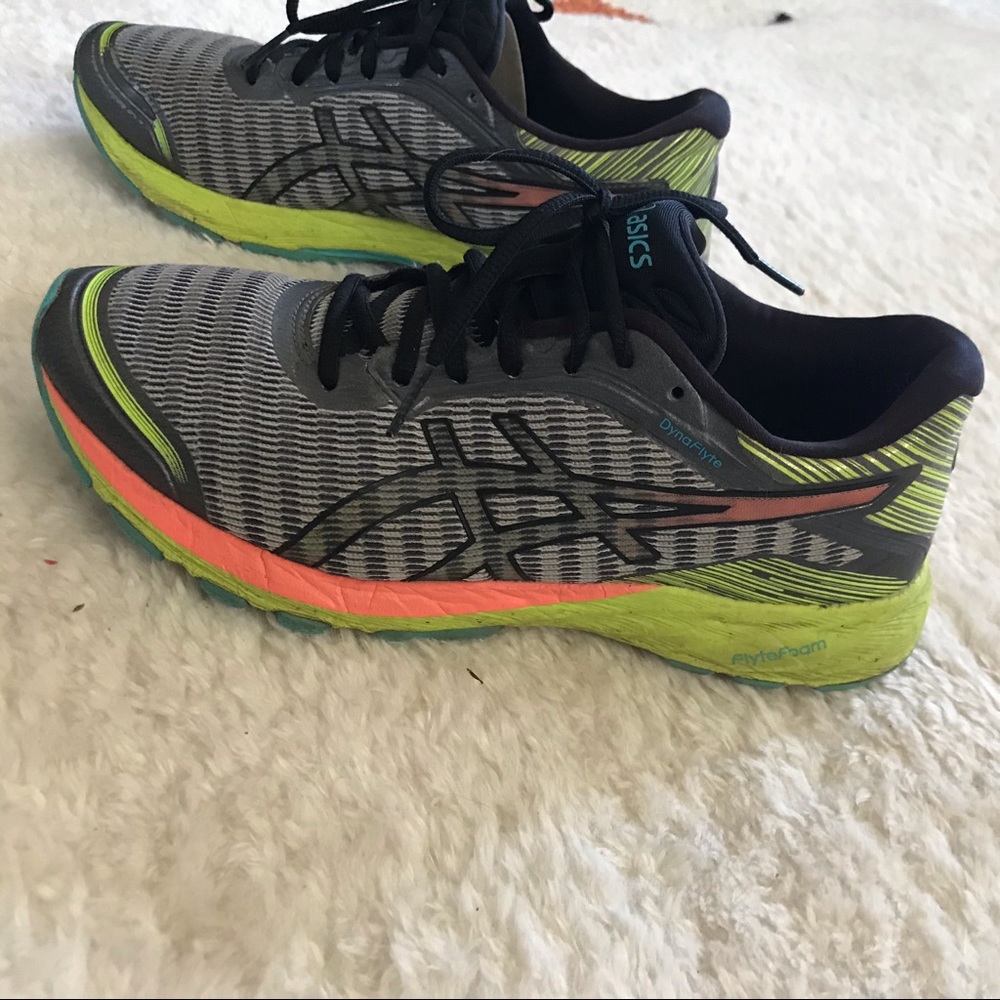 DynaFlight ASICS - Picture 2 of 10